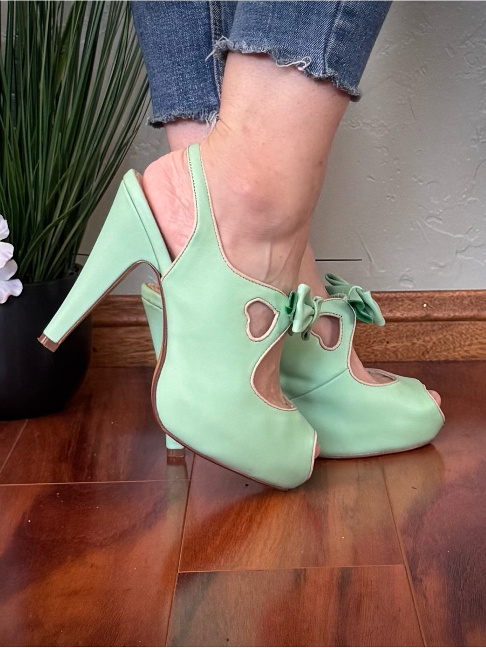 Pin Up Couture Bettie 03 Seafoam Mint Green Peep Toe Slingback Heels with Bow